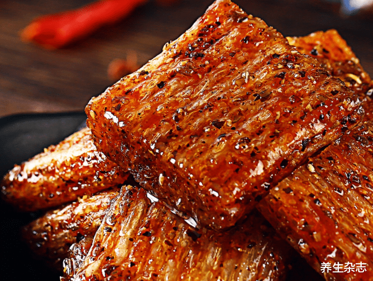 鸡蛋|肝不好的人，不能吃鸡蛋？肝病科主任：不想肝受损，远离3种食物