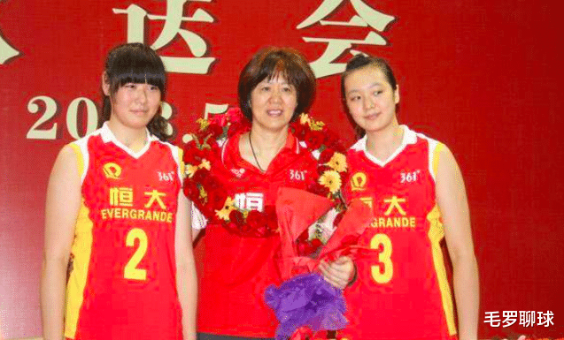 郎平|中国女排第1黑马扬威！郎平8年前埋下的种子，危急时刻帮恩师解围