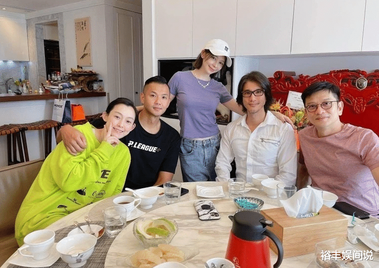 吉克隽逸|Yumi闺蜜怒斥台媒造假，列出两点疑问，疑似侧面打脸李靓蕾