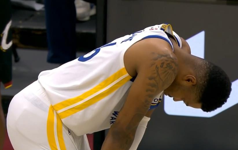 斯蒂芬·库里|单节净胜14分!勇士打疯了,替补3奇兵立大功,库里却有点尴尬