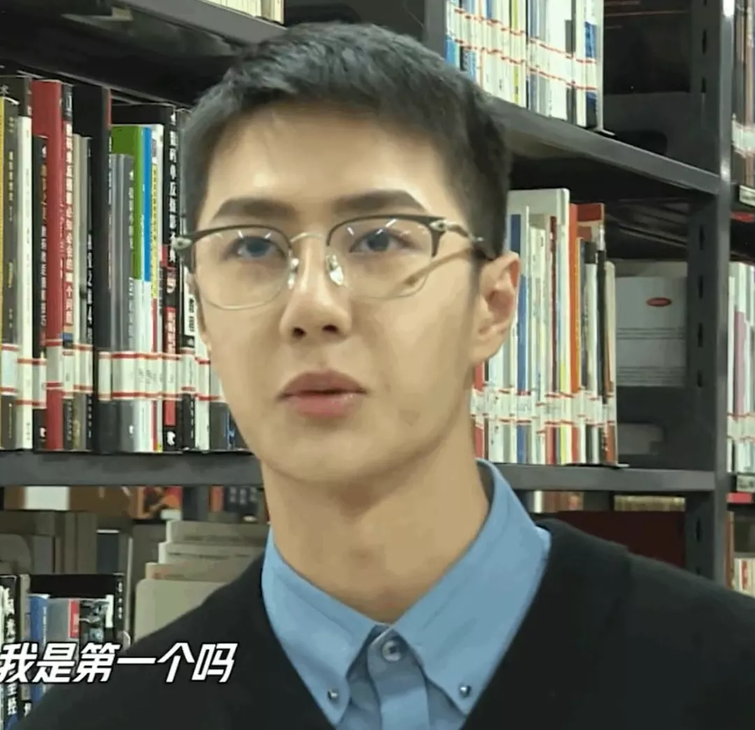 洗面奶|男明星终于也有身材焦虑了！不能瘦不能壮，王一博刘昊然都被吐槽