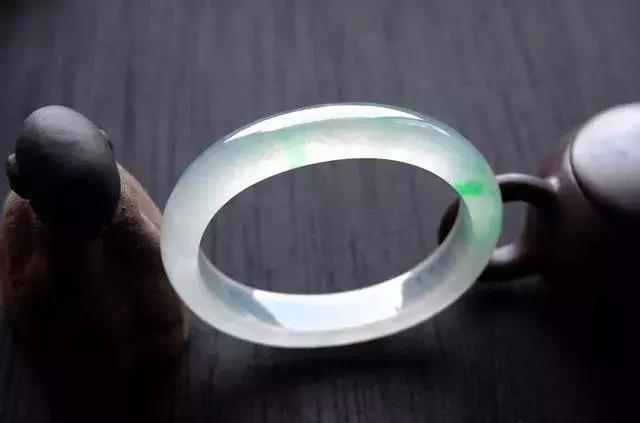 翡翠手镯|JEAA黎先生为您诉说翡翠发展史(九)翡翠手镯如何制作?