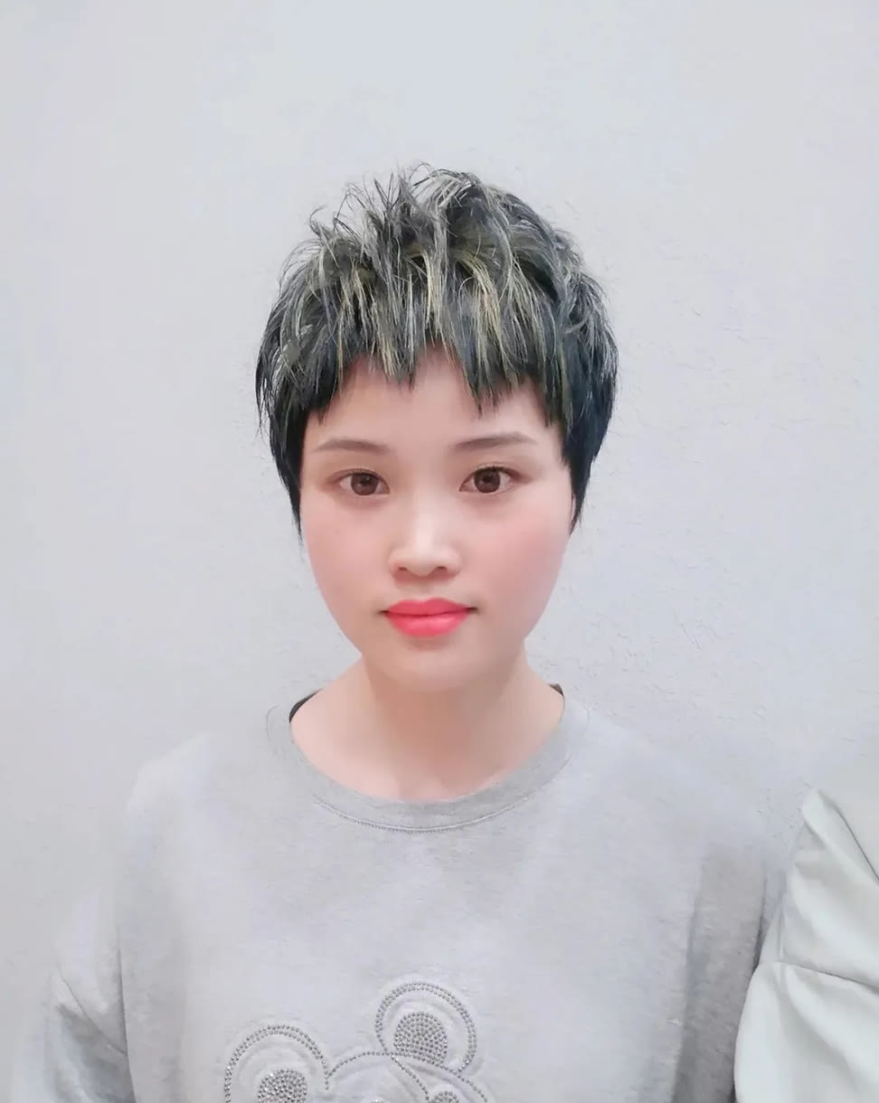 镜子发型 剪对短发，路人也能变女神，今天的短发值得收藏
