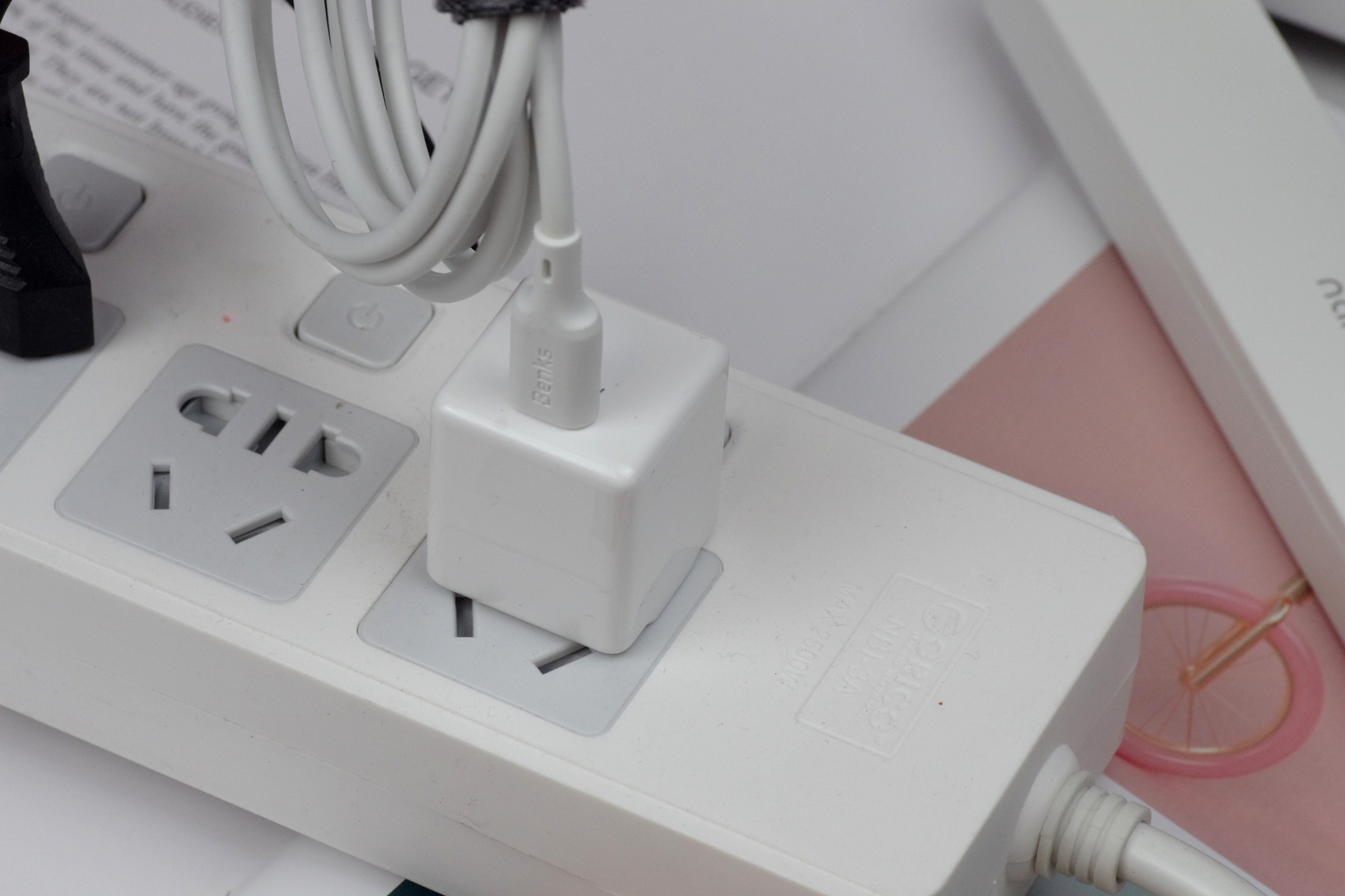 充电器|与苹果充电器同款充电芯片，Benks 方糖Mini 20W快充套装