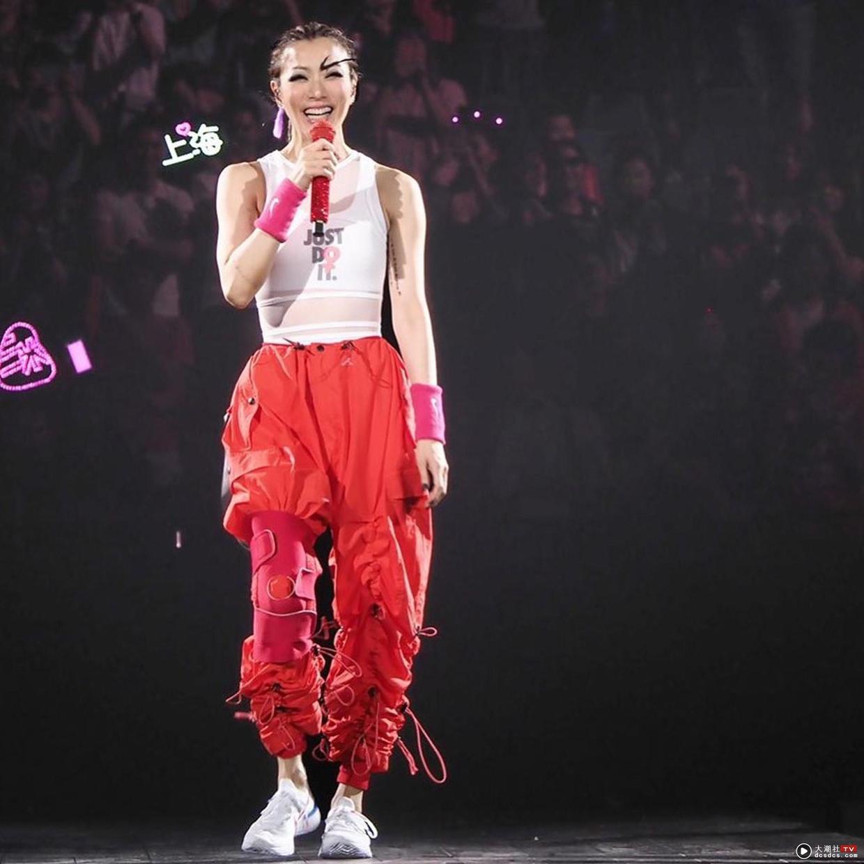 郑秀文|郑秀文公开破格演唱会,造型直呼「重口味」两粒水晶