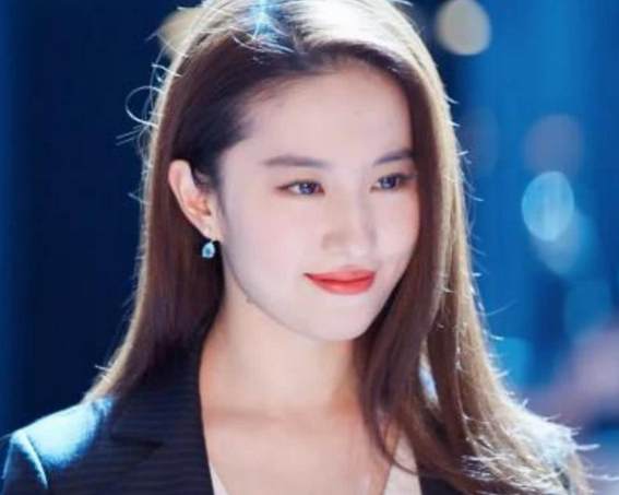 国籍|想改回中国籍的明星：李连杰被拒3次，而他却成功加入中国籍