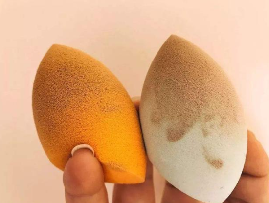 好物官|明星在路人镜头下的“尴尬”，没了精修，脸上涂了“两斤”粉？