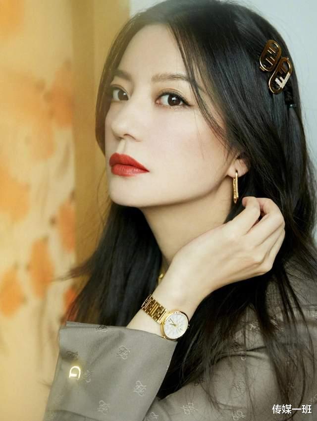 赵薇|粉丝仍为赵薇洗地？看到赵薇突然发声就哭了说：把我的运气借给你