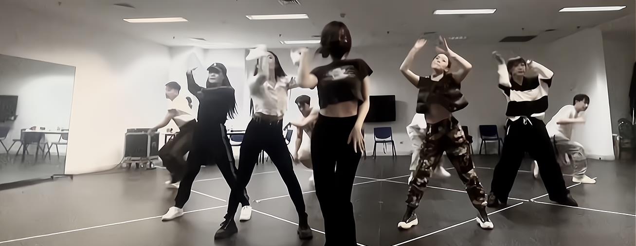 演唱会|THE9毕业演唱会取消，成员们暖心安慰粉丝，唯有她一人没动静？