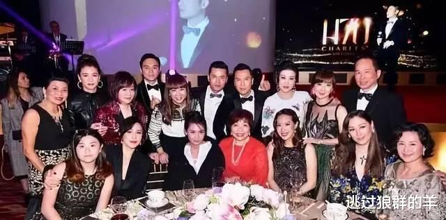 向华强|向华强70岁寿辰请了许多明星，却请不动他，刘德华演唱会没请他却出现