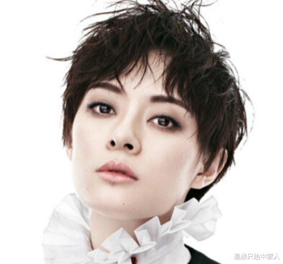 英雄岁月之王牌部队|她是孙俪同父异母的妹妹，相差19岁却姐妹情深，长相清纯成学霸