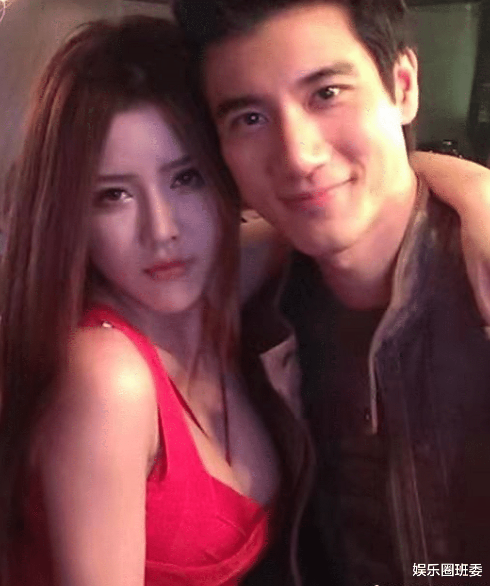 王力宏|李靓蕾深夜控诉王力宏，长期召妓还拍恶俗影片，逼迫女方净身出户