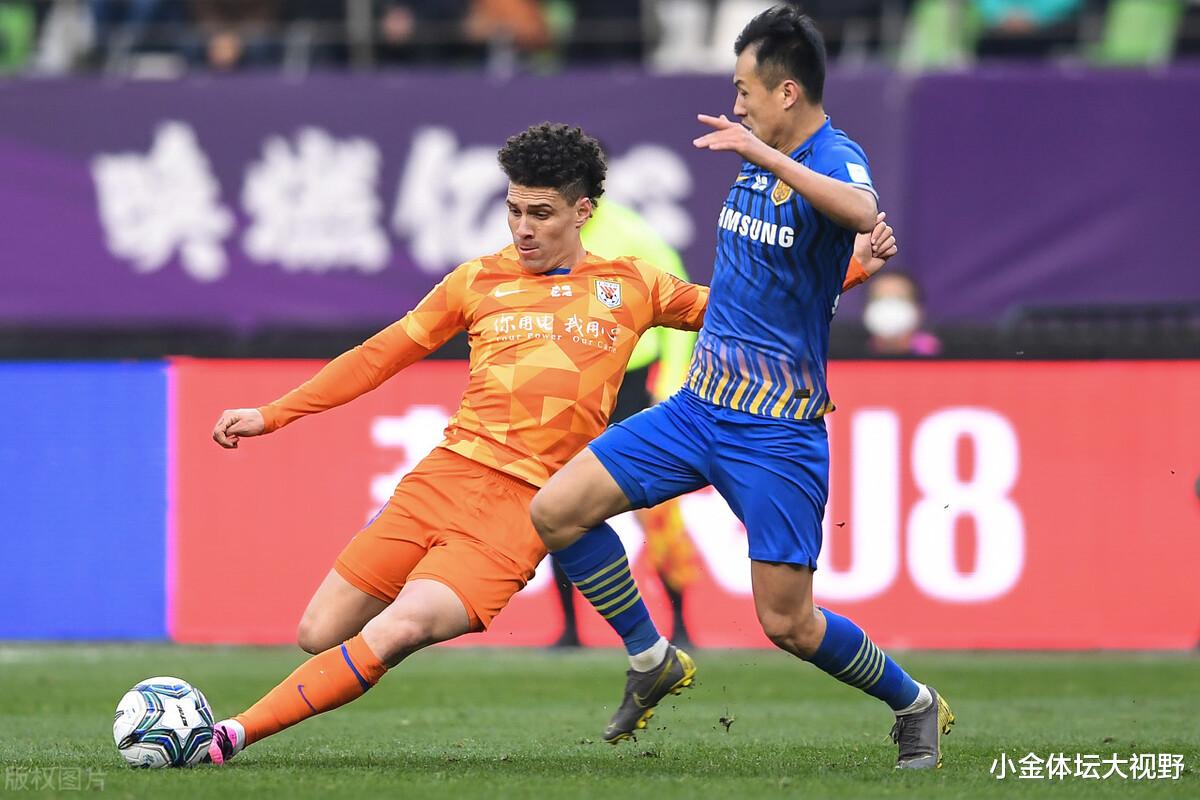 山東魯能|最新中超轉會：魯能拿下江蘇“大魚”，中場外援恐回歸老東家