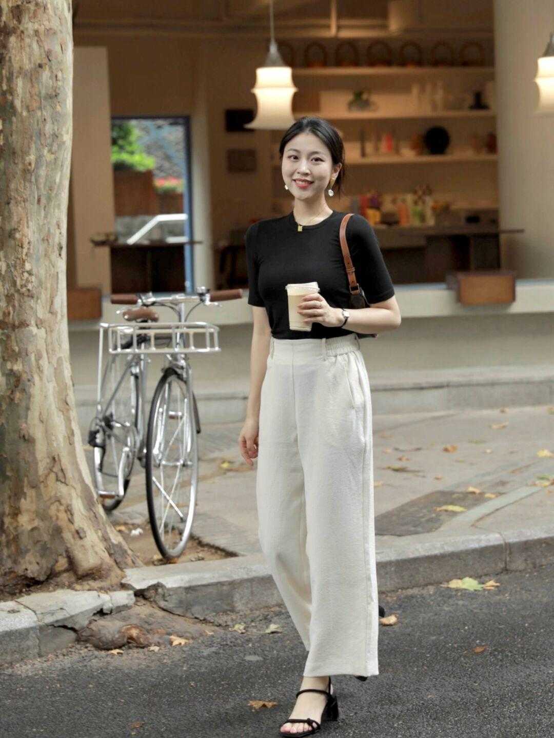 何有强|30岁+女人怎么打造高级感?利用好衣服颜色款式,提升整体的气质