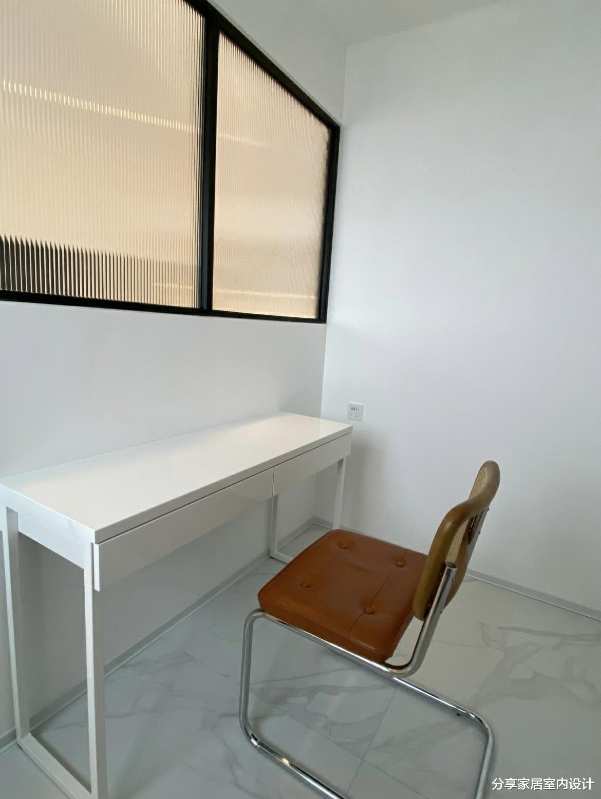 他家80平新房,全屋花了24万,电视墙大气又实用,给大家分享一下