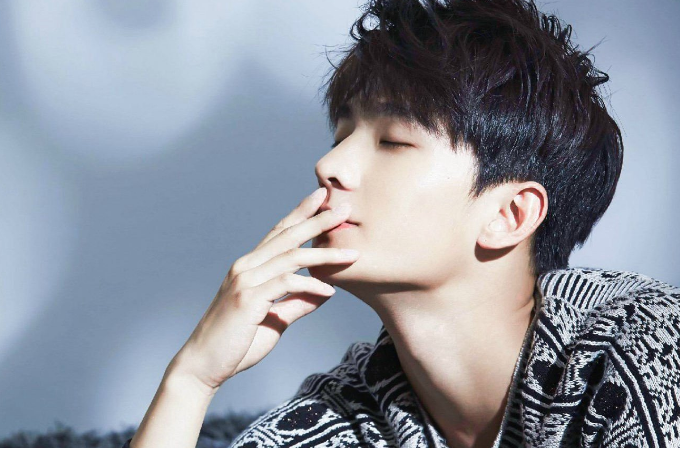 杨洋|跟杨洋合作过的演员,都说他是一个外冷内热,很温暖的人