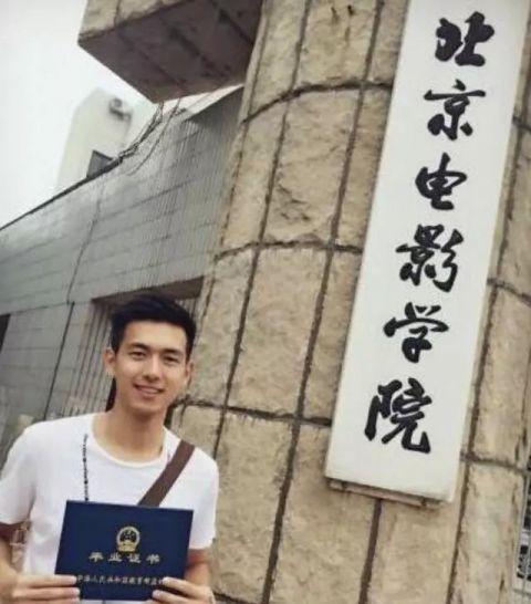 生活赋予情感|从一夜爆红到销声匿迹,李现的消失,不仅是曾拒绝高层“潜规则”