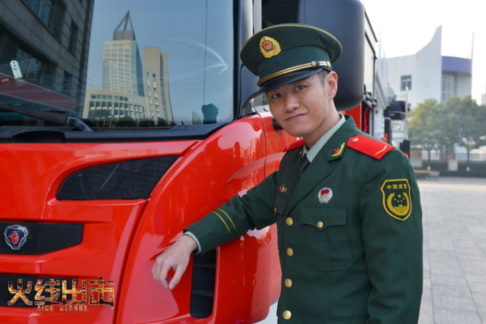 苏瑾|吴京好友拍戏用8个替身,剧组主动停工等他,却无人敢说他耍大牌