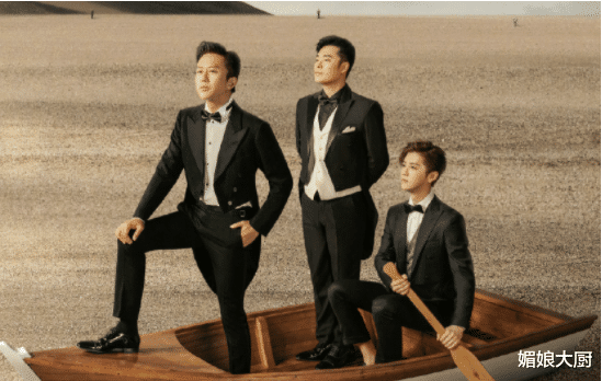 鹿晗|鹿晗关晓彤疑似早已分手，网友：娱乐圈又添一对“合约情侣”？