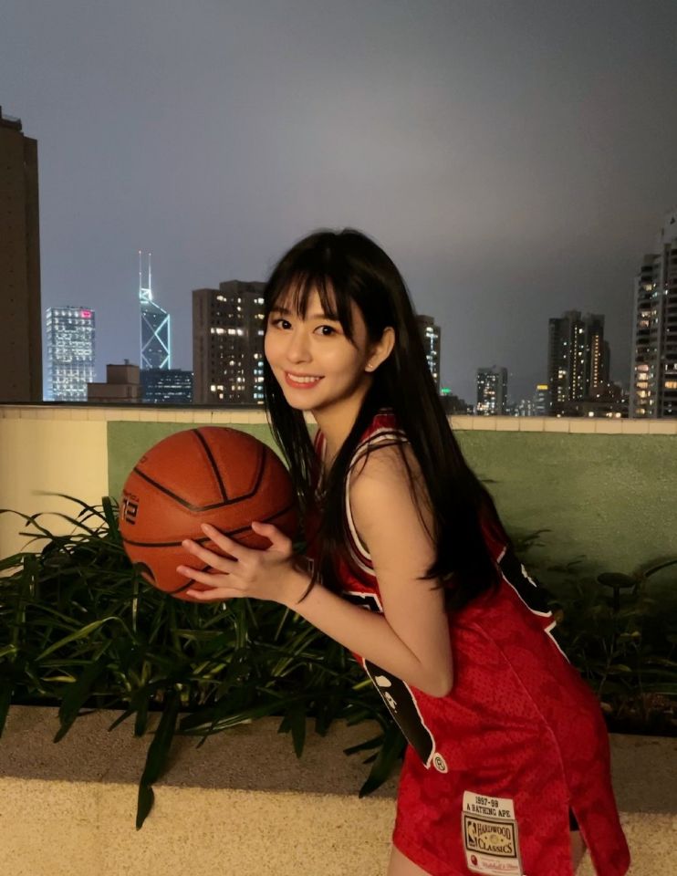 王菲|王菲: 这是我女儿，邱淑贞: 这是我女儿，刘晓莉: 麻烦让让