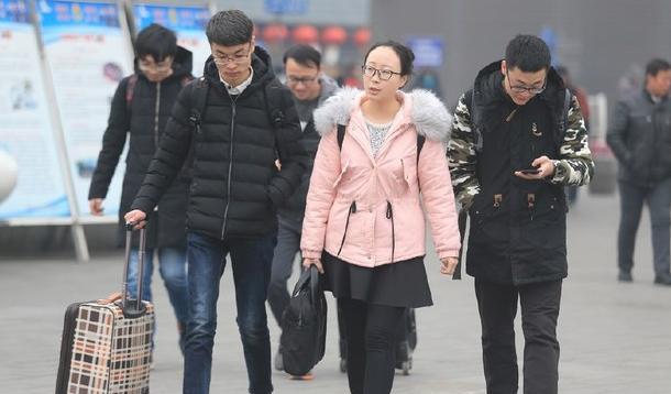 大学生|“真心不想放假”，大学生抗拒超长寒假，说出真实原因让人心疼