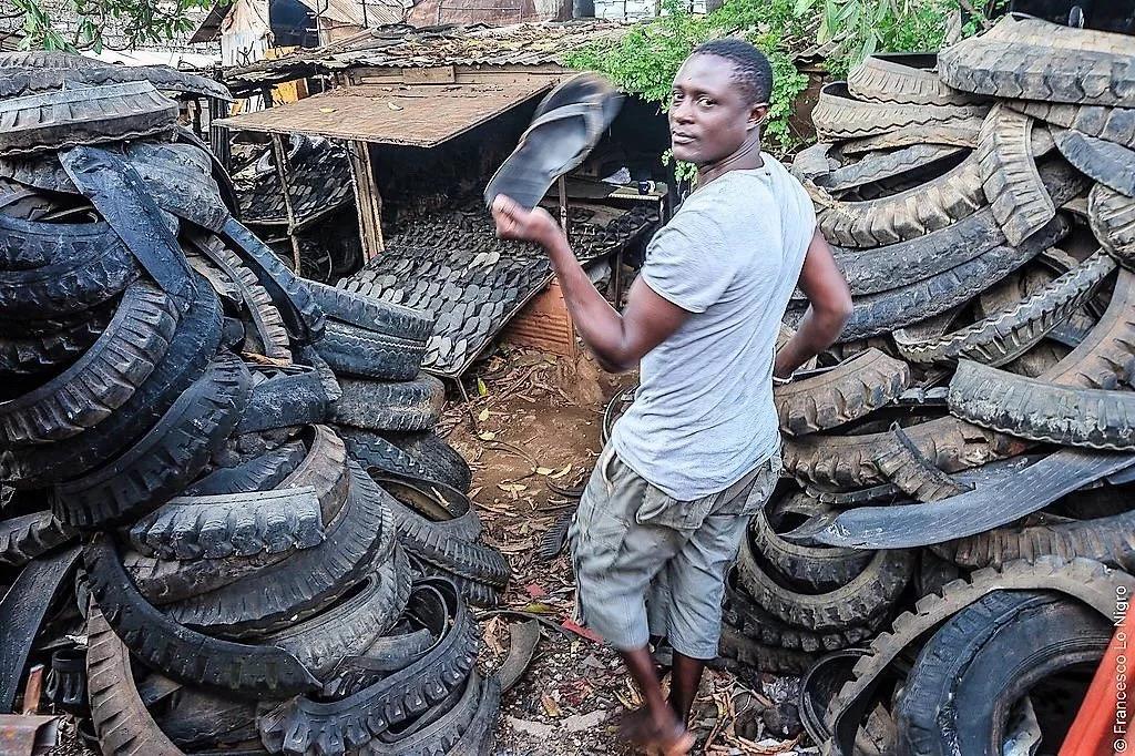 非洲大量收購中國廢棄輪胎到底有何用途？非洲人：美觀又好用！-圖4