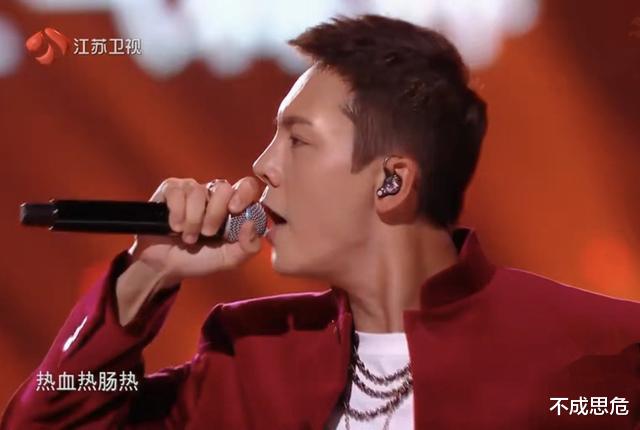 王源|跨年晚会12位明星遭遇尴尬,暴露娱乐圈三大真实现状