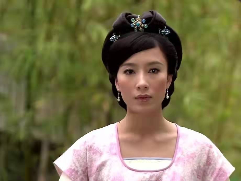 杨怡|TVB杨怡演技烂？不看不知道，真实的杨怡是这样的