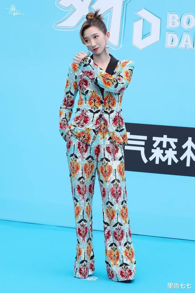 里尚七七|舞蹈生现场,佟丽娅肉感身材输给金晨,孟美岐风格越来越像李宇春