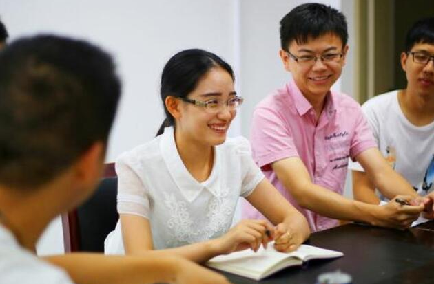 招聘|比公务员吃香的选调生招聘时，偏爱这些学校学生，看有你母校没？