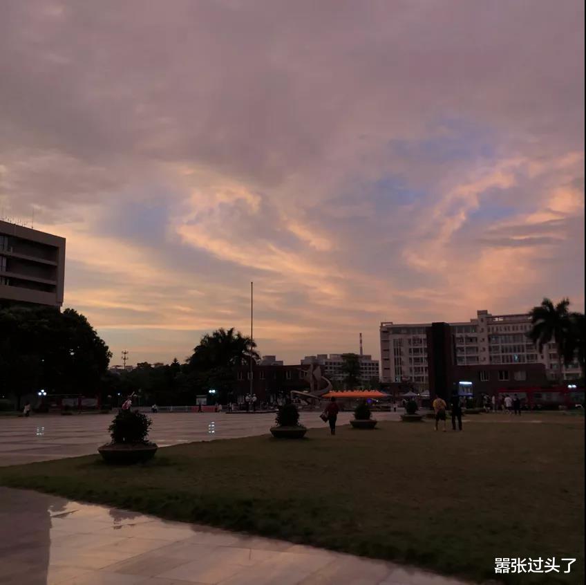 穿衣搭配|浅谈高校英语教学中职业素养的培养，强化学生职业素养