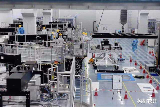 京东方|京东方14年烧光3000亿，从赔钱货逆袭全球第一，国家补贴了110亿