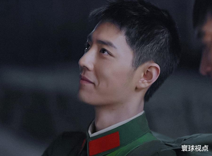 肖战|隔着屏幕都让观众哭的演技，肖战稳稳地拿下了，实现“弯道超车”