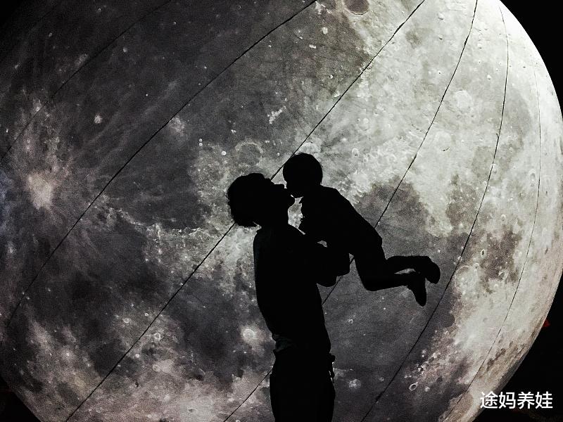 途妈养娃|5岁孩子对中秋的概念就是不用上学,该不该让孩子学点习俗知识?