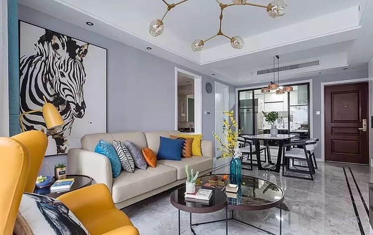 客厅连着餐厅,如何去分割空间呢?