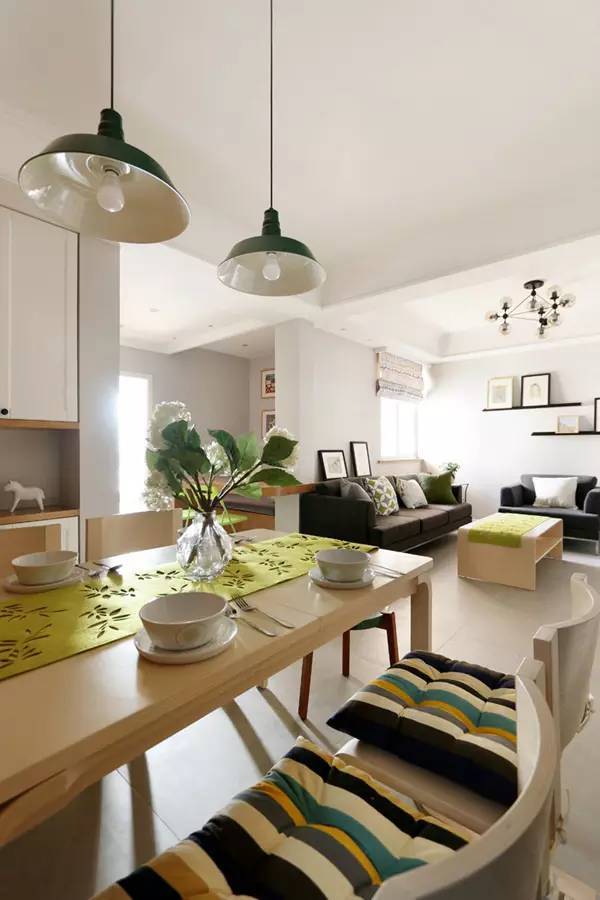 80后文艺青年，清新北欧风情两居室