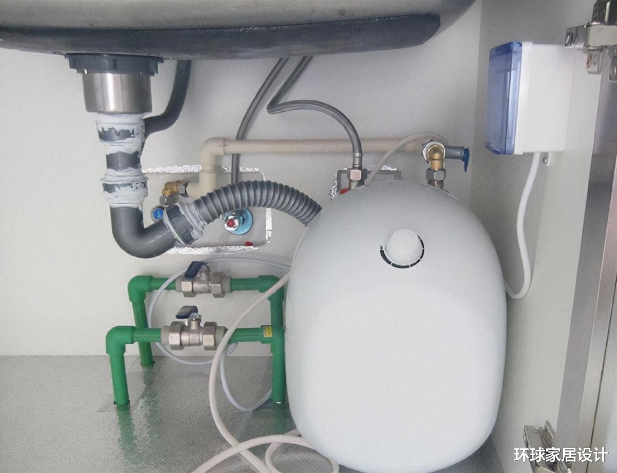 电热水龙头和小厨宝哪个好？我家都买了，发现使用体验大不同！