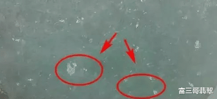 翡翠|行家教你靠谱又实用的翡翠真假鉴定方法：肉眼看翠性！