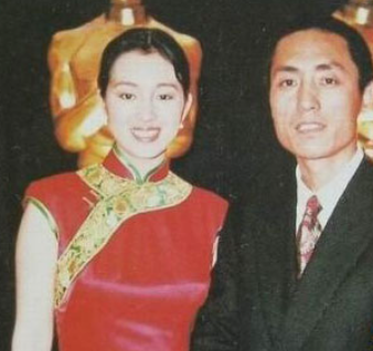 邓文迪|MG红毯好热闹！名模鼻梁挂假虫，谷爱凌大秀长腿，邓文迪金光闪闪