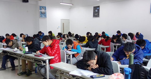 心理学|家里没人脉没金钱，这几个专业不要碰，别怪我没提醒你