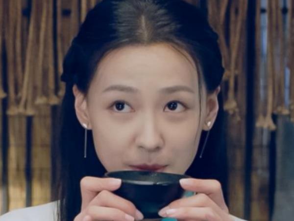 雪中悍刀行|《斗罗大陆》里可爱，《雪中悍刀行》里高冷，丁笑滢是个宝藏女孩