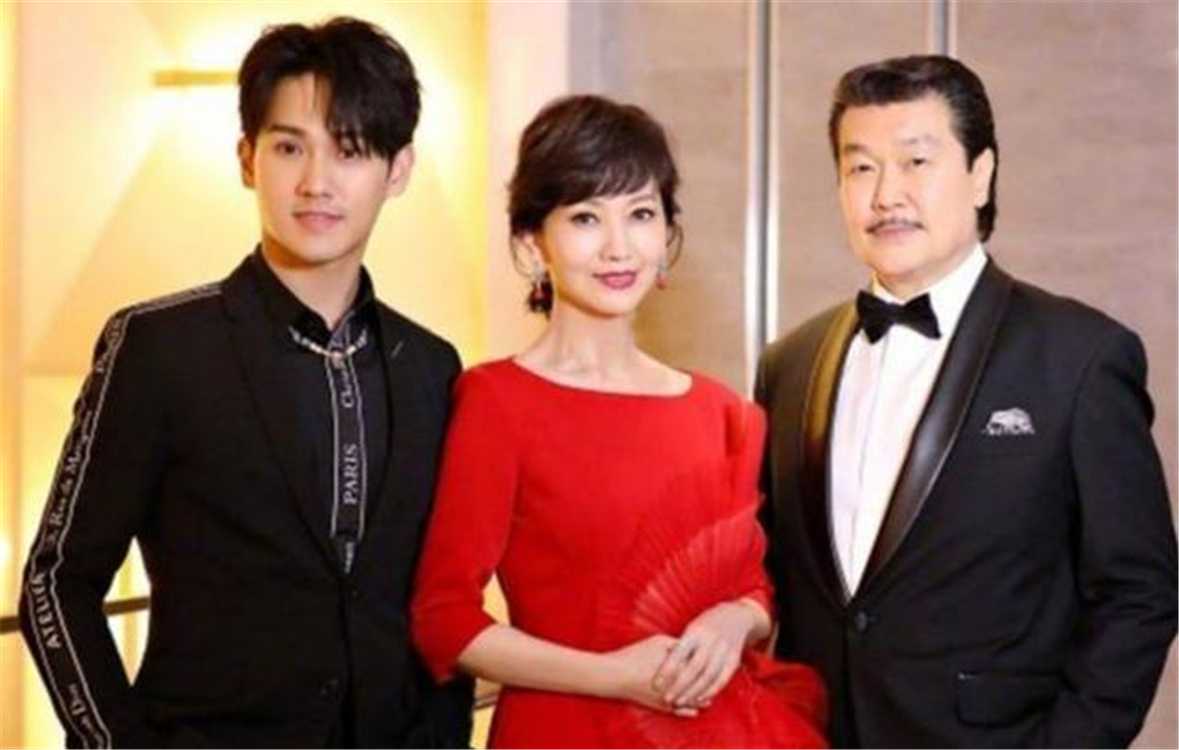 赵雅芝|赵雅芝3个儿子同妈不同爹，颜值差距明显，网友：基因也“拼爹”