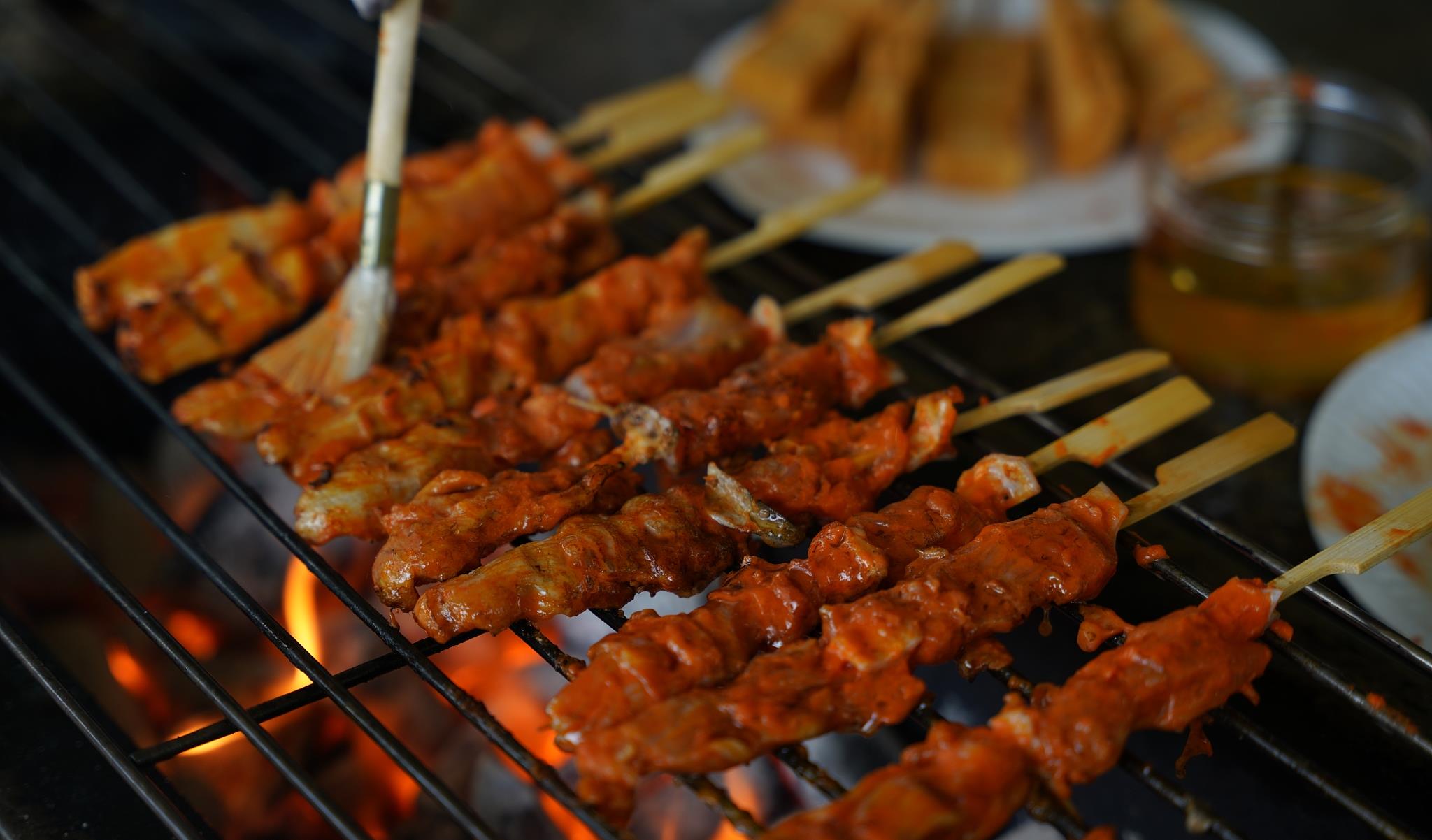 垃圾食品|肝不好的人不能吃面条？还有这3种食物，也要学会忌口