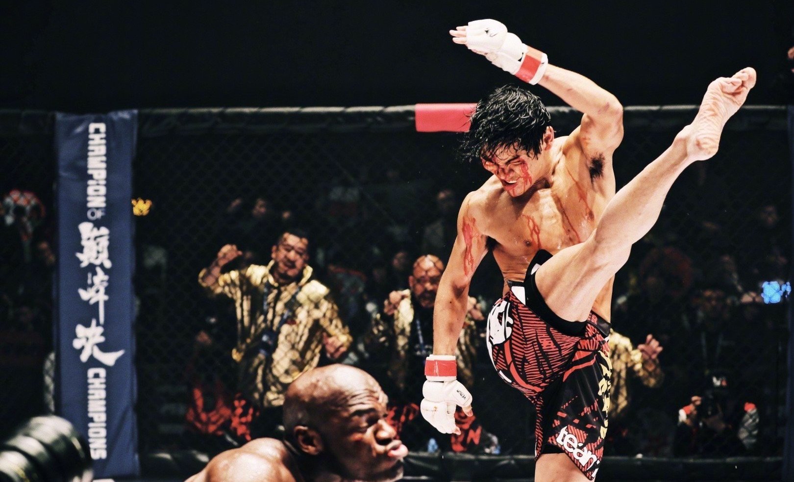 泛娛樂阿小喵 “戰況升級”，藥水哥認慫無濟于事，向佐讓藥水哥買保險