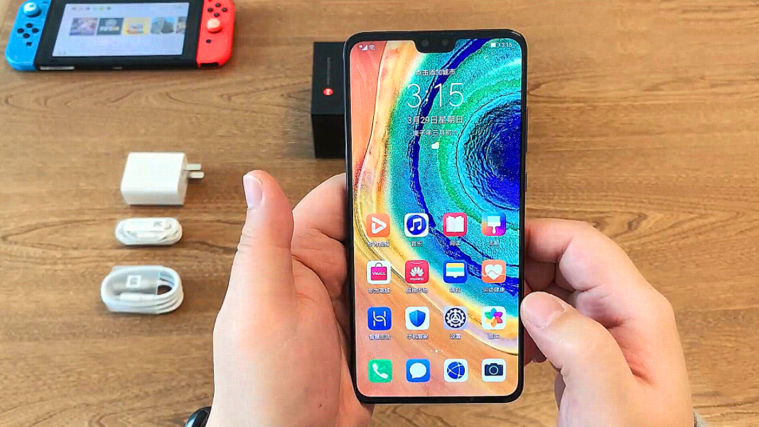 華為|華為二手機上架被瘋搶，為啥這么受歡迎？業內人士道破真相