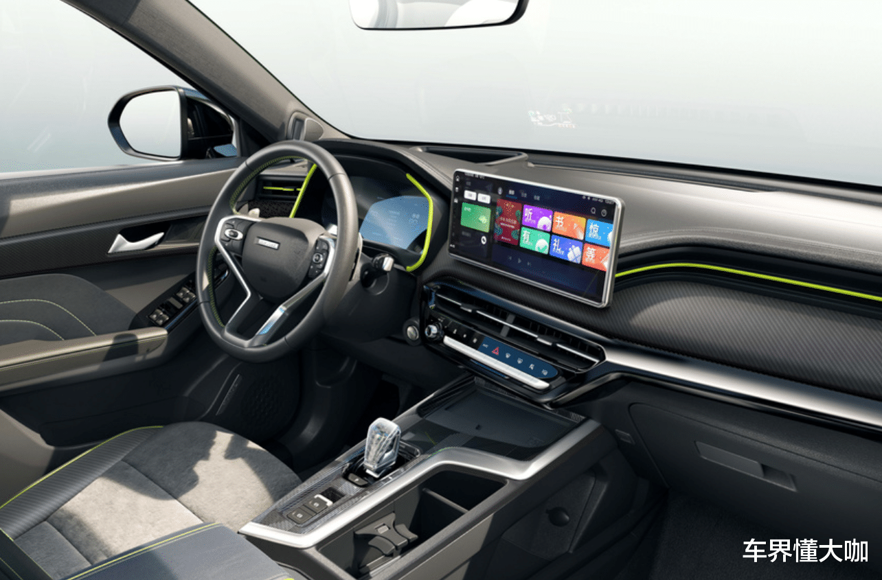 SUV|6.99万起！适合年轻人的两款轿跑SUV，你更喜欢谁？