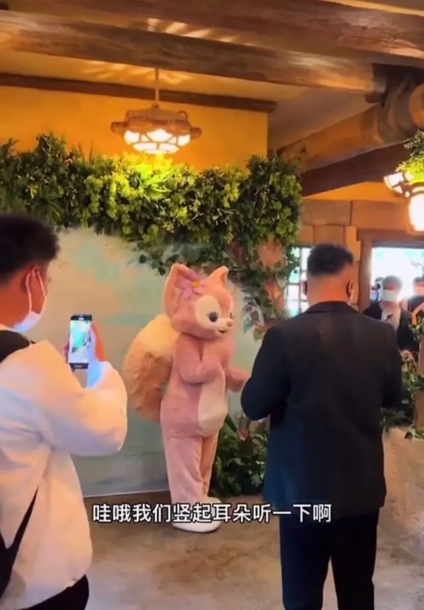 求婚女顶流,他也配?