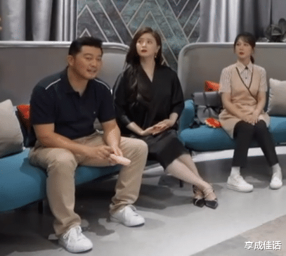 蒋欣|白敬亭和蒋欣都属于“天赋异禀”的存在，微胖界的扛把子，减肥困难户