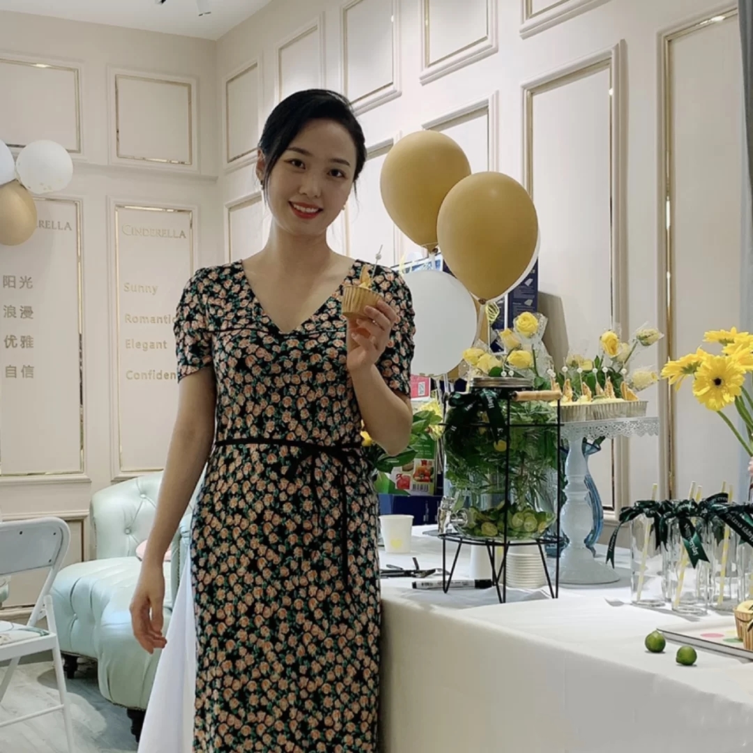 27君|印花裙加腰带,穿出另一种风格!