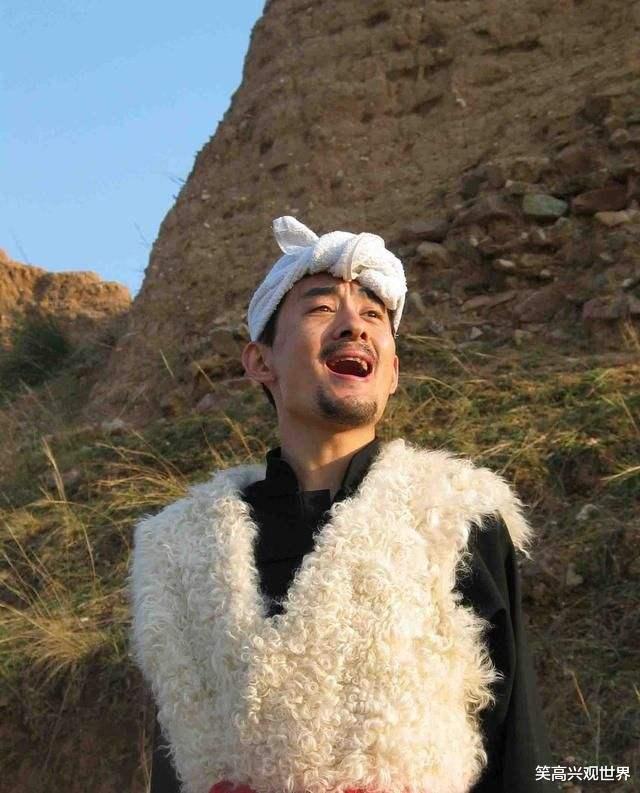 星光大道|从年入千万到\吃软饭\，被揭穿身份后\消失\的阿宝，如今现状如何